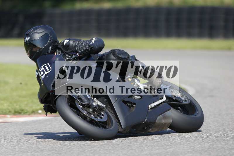 /44 09.08.2025 Plüss Moto Sport ADR/Freies Fahren/550